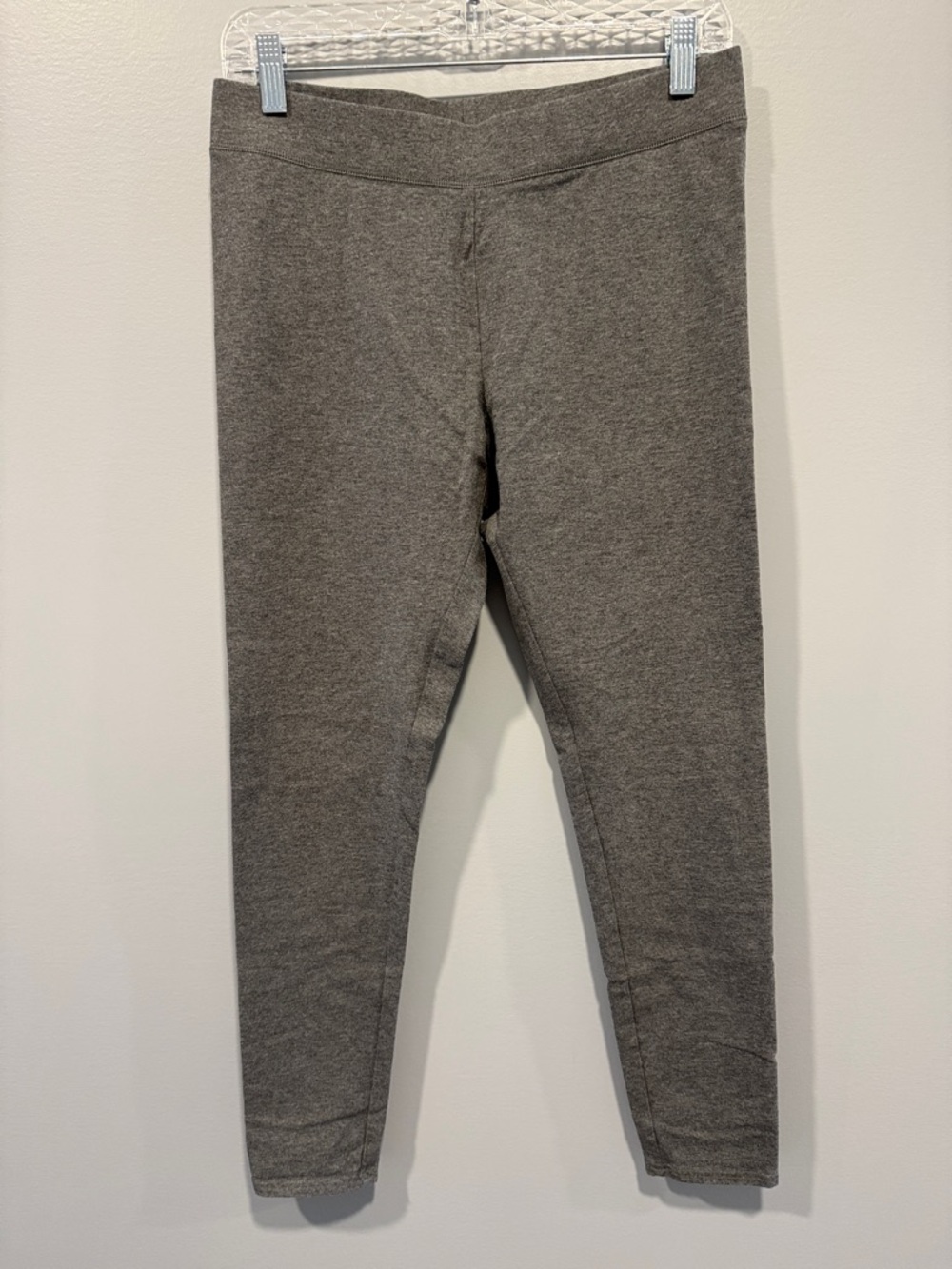 Aerie Leggings. Grey. Womens leggings in size large- long.